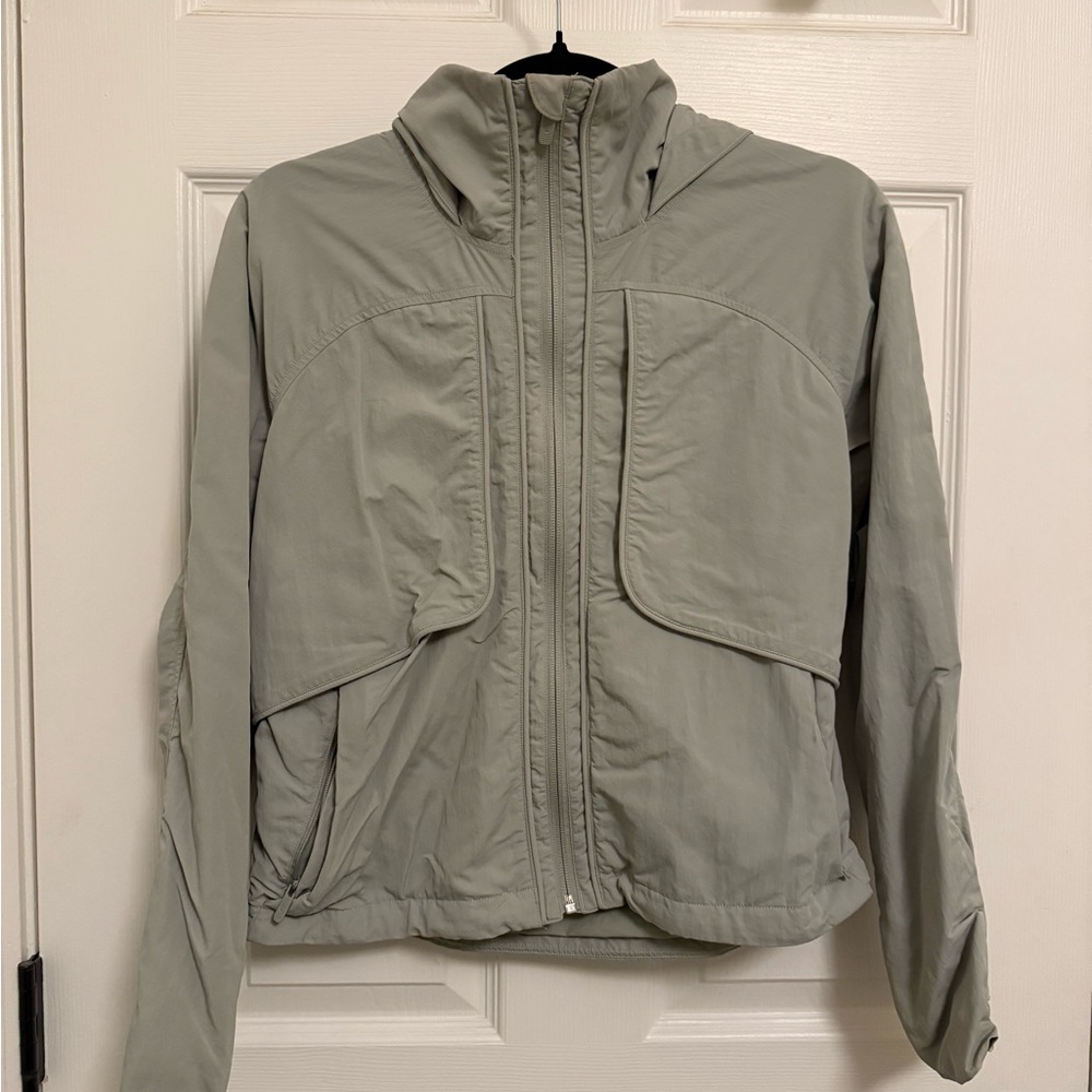 Lululemon Lightweight Hooded Rain Jacket in Sage Green